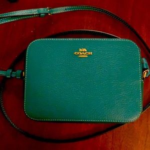 Coach Cross Body Purse. LIKE NEW CONDITION